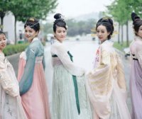 Top 5 Styles of Traditional Chinese Dress & Clothing