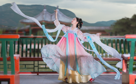 Chinese Clothing & Hanfu Documentaries Recommendations - Updating