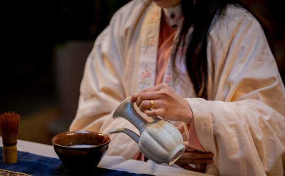 The Evolution of Three Chinese Tea Ceremonies: From Tang Dynasty to Modern Times