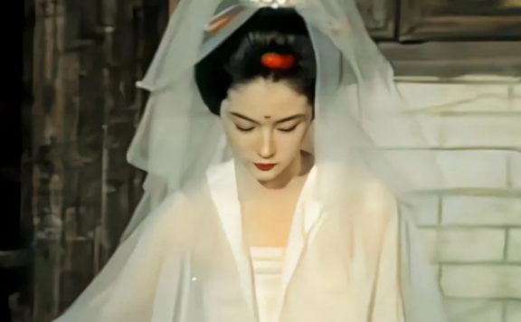 The Traditional Chinese Gaitou Veil