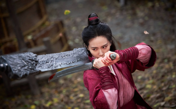 Why Were Sleeves Tied in Ancient Costume Dramas?