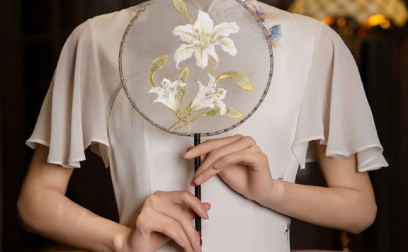 Spring Cheongsam: A Vivid Palette of Spring Colors!