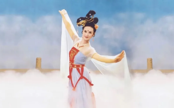 What's the Real Costumes of Chinese Immortals?