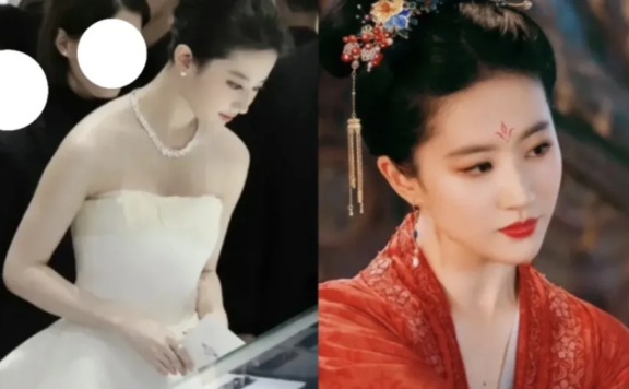 Hanfu: Sloping or Square Shoulders?