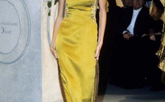 The Peak Cheongsam Show from 30+ Years Ago