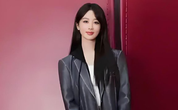 33-Year-Old Yang Zi Stuns in Nude Stockings