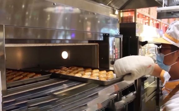 Seasonal New Products Are Popular for Consumption