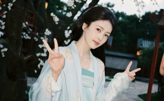 Bai Lu's Weight Loss: Health vs. Career Debate in Entertainment