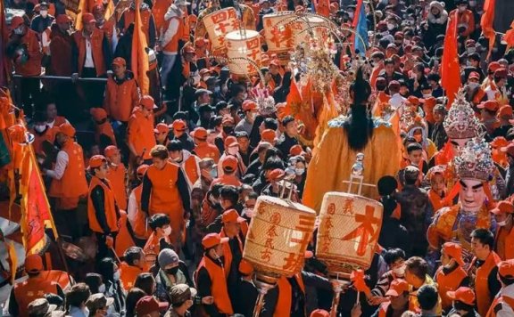 Gods Among Us: The Living Spirit of Fujian's Processions