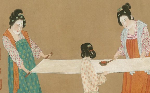 Heritage Weaves: Old Patterns in New Outline