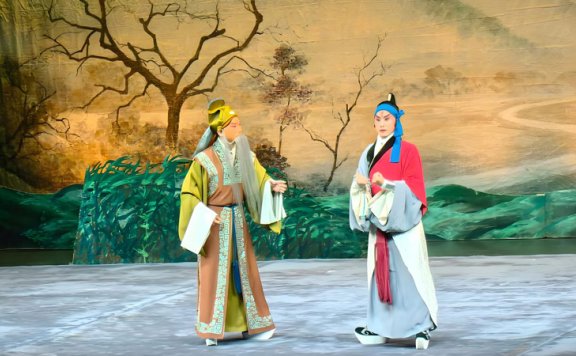 The Science and Art Behind Peking Opera's Singing Techniques