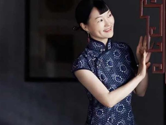 Cool Qipao: Secrets to Sweat-Free Summer Style