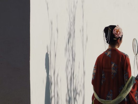 How to Turn Your Love of Hanfu into a Career