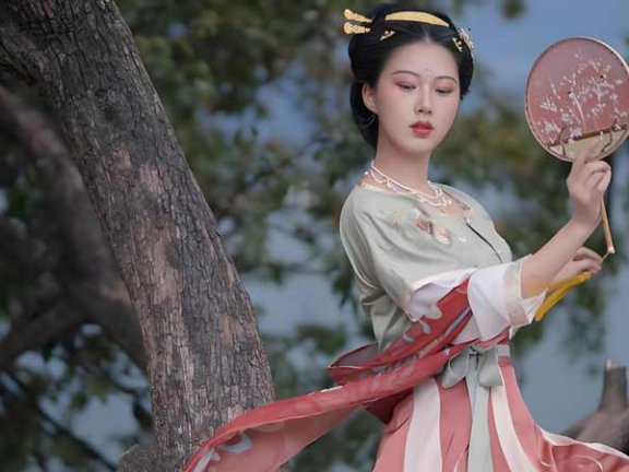 Sleeves: Tang Dynasty Fashion Through the Ages