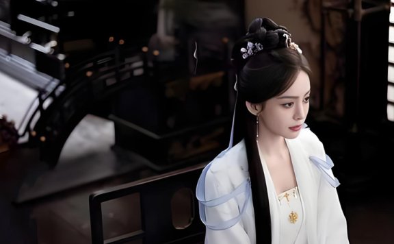 How Gulnazar's Genuine Smile is Shaping Stardom