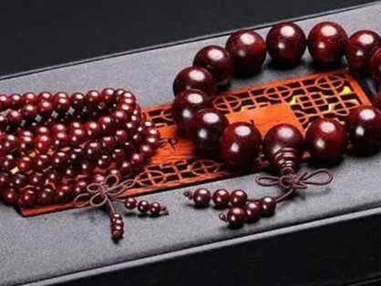 Secrets from The Bead Collecto: Unveiling Prayer Bead Patina