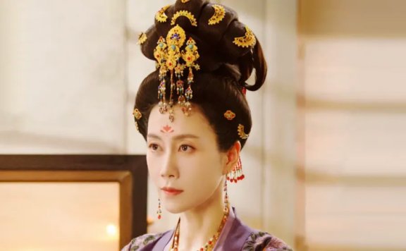 What Is Croissant on Her Head?