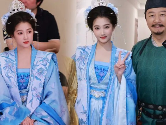 Why Did Guan Xiaotong's Song Dynasty Style in Ace vs Ace Go Viral?