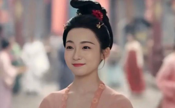 Cute Face vs. Imperial Aura in Wu Zetian’s Portrayal