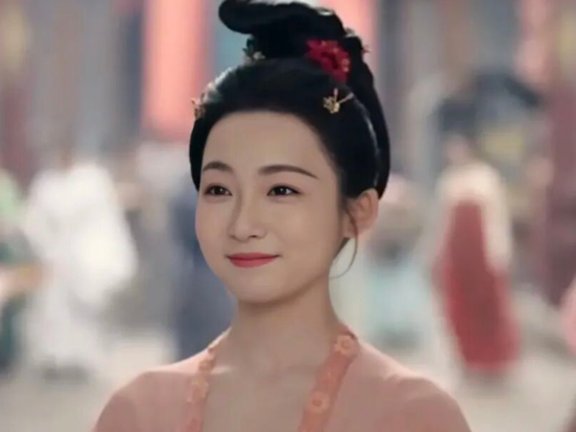 Cute Face vs. Imperial Aura in Wu Zetian’s Portrayal