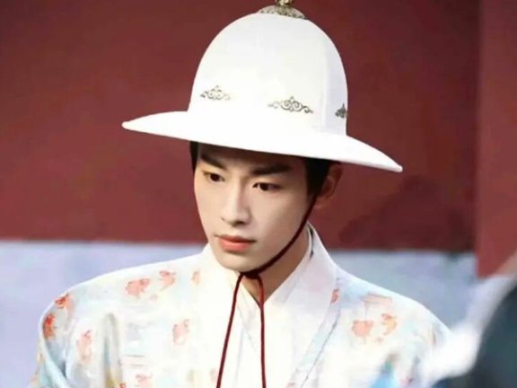 Xin Yunlai's Controversial Hat in The Ming Dynasty Youth