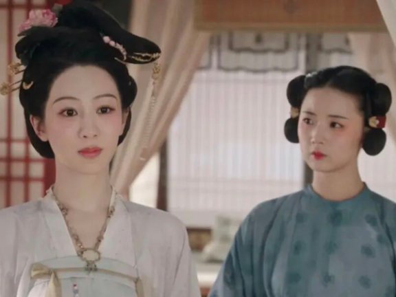 How Attire and Hairstyles Showed Servant Status in Imperial China
