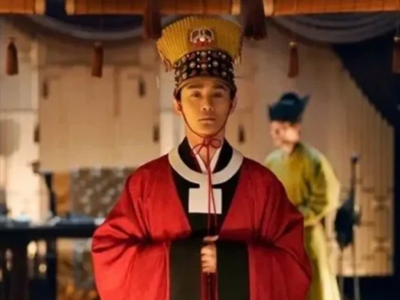 The Royal Collar: How a Song Dynasty Neckpiece Ruled the Court