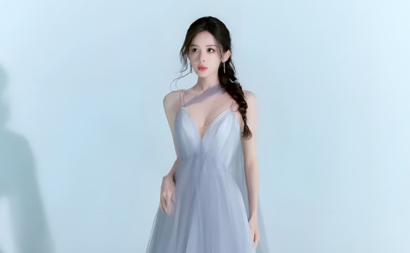 What Makes Na Zha's Misty Blue Gown So Ethereal?