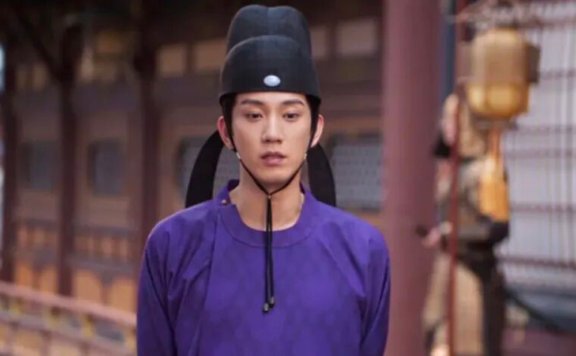 Why Did the Prince's Collar Vanish in The Imperial Coroner 2?