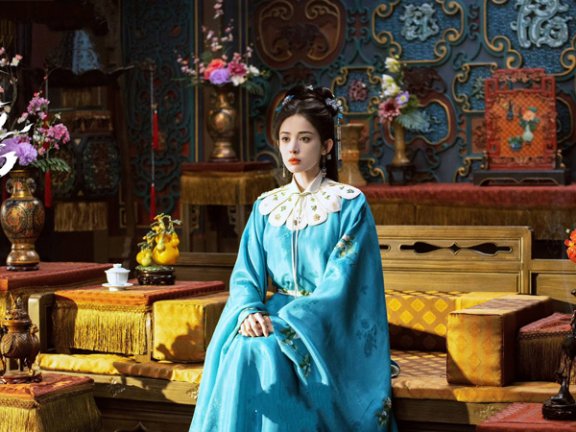 The Strange Rules of the Rong Family in Glory