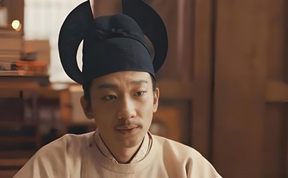 Distrust Breeds Plots, Wisdom Saves The Realm