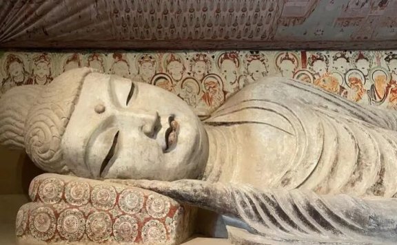 Why Gala’s Curly-Haired Feitian Sparks Debate