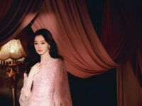 The Quiet Glamour of Song Yi’s Red Carpet Look