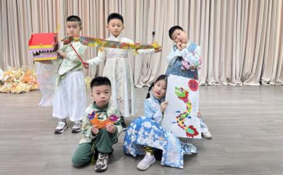 Kids Embrace Culture at Long Tai Tou Hanfu Day