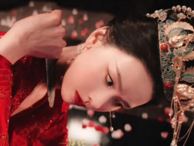 Chen Duling’s Phoenix Crown: Ming or Qing Style?