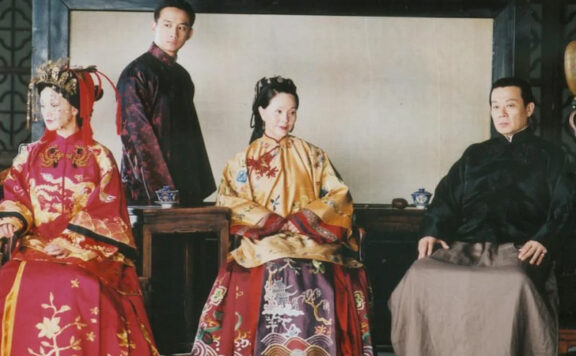 Xiu He Fu: A Modern Wedding Icon