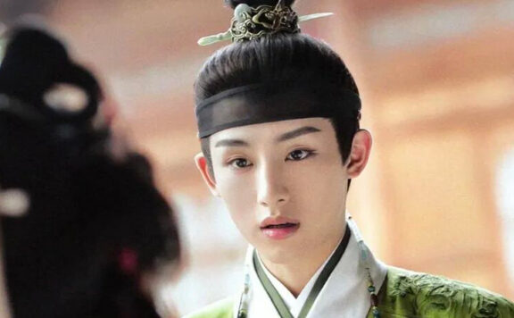 Why Is San Ye Wearing a Korean Hairnet?