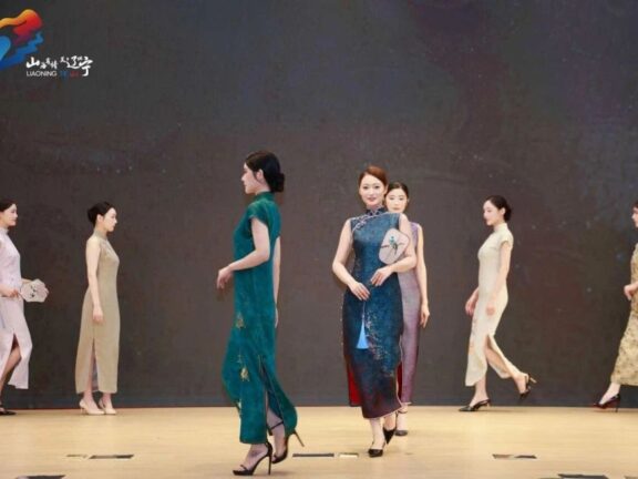 Jinzhou Fashion Show at Suzhou Museum: 116 Lingxi-Style Outfits